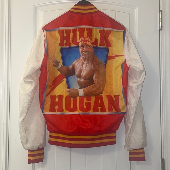 WWF World Wrestling Federation Other - Vintage WWF Hulk Hogan snap up windbreaker size men’s small